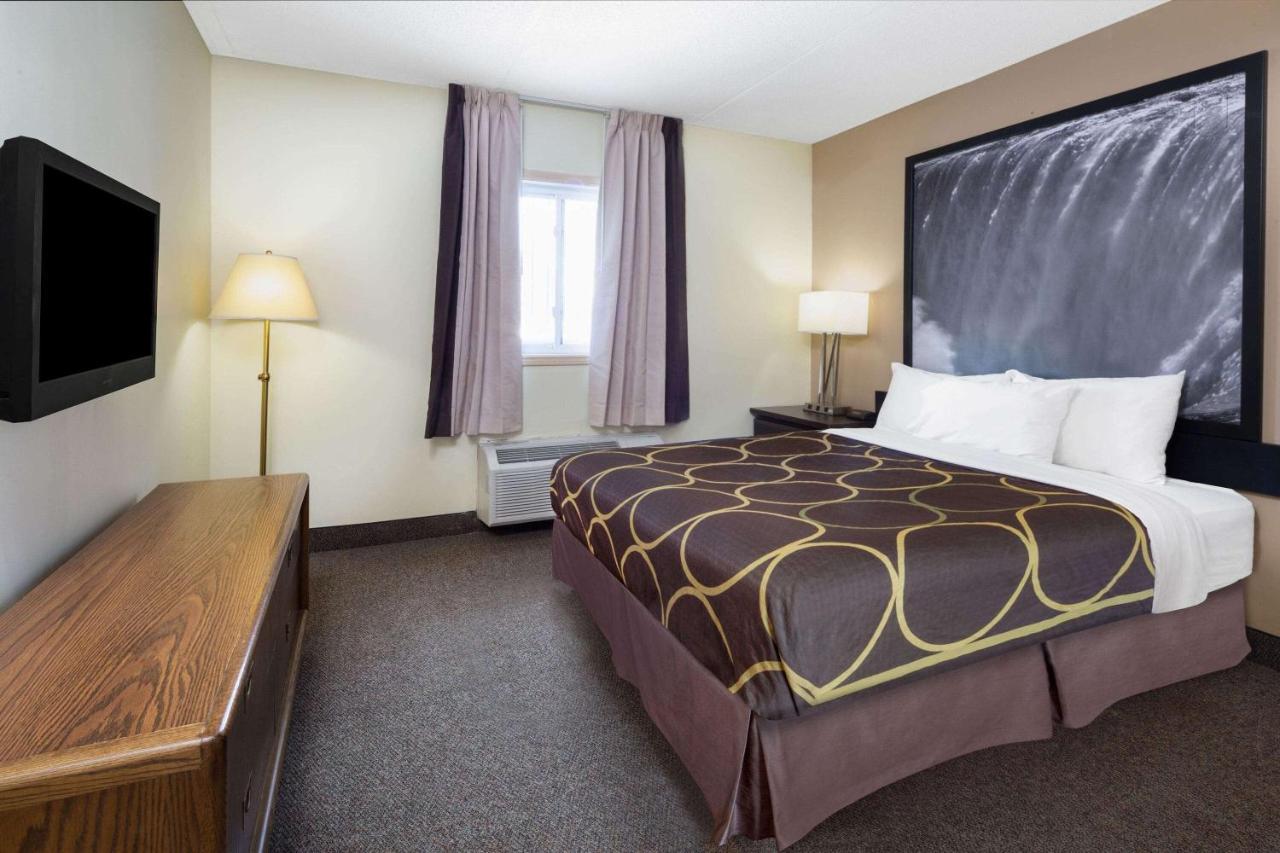 Super 8 By Wyndham Niagara Falls By The Falls Exterior foto