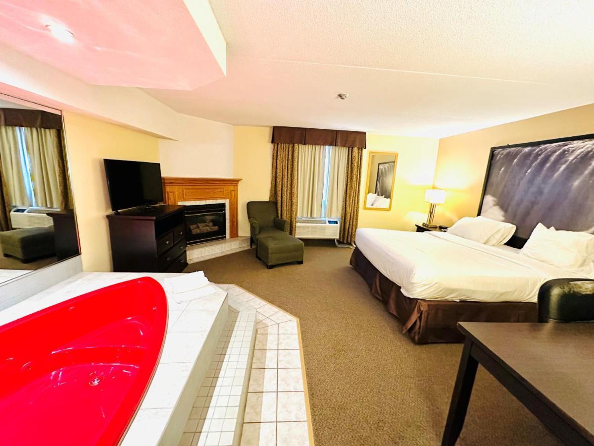 Super 8 By Wyndham Niagara Falls By The Falls Exterior foto