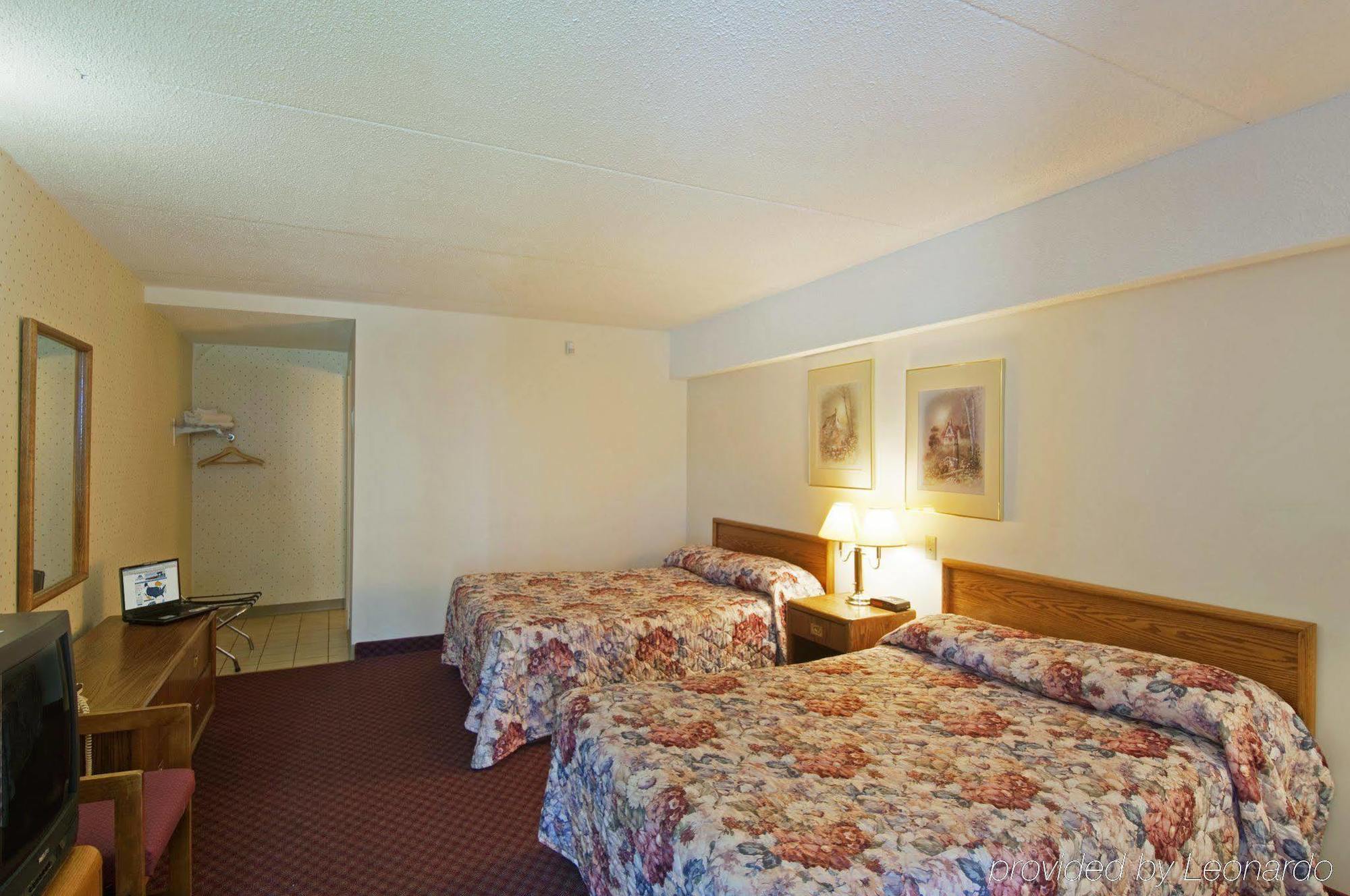 Super 8 By Wyndham Niagara Falls By The Falls Exterior foto