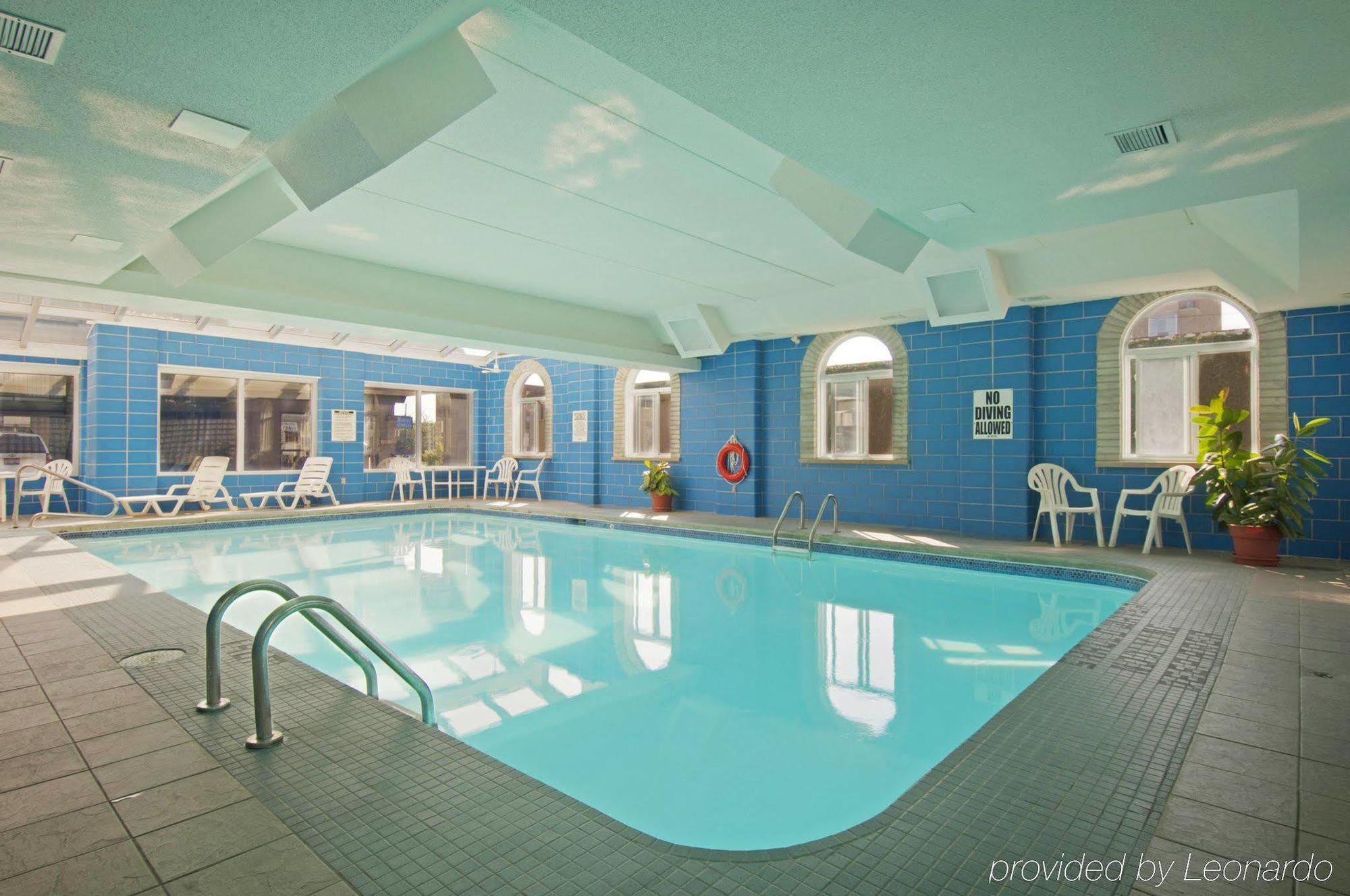 Super 8 By Wyndham Niagara Falls By The Falls Einrichtungen foto