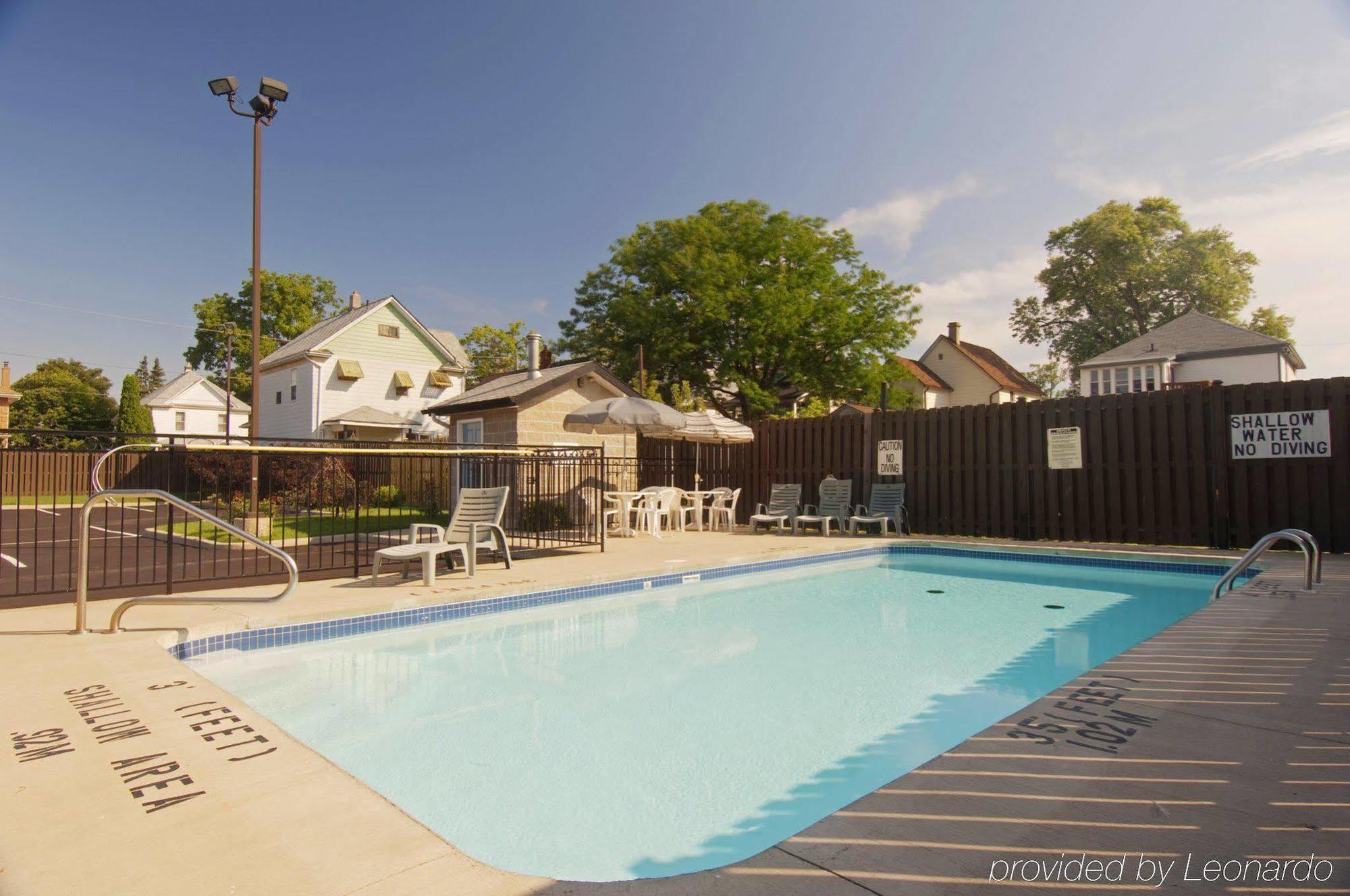 Super 8 By Wyndham Niagara Falls By The Falls Einrichtungen foto
