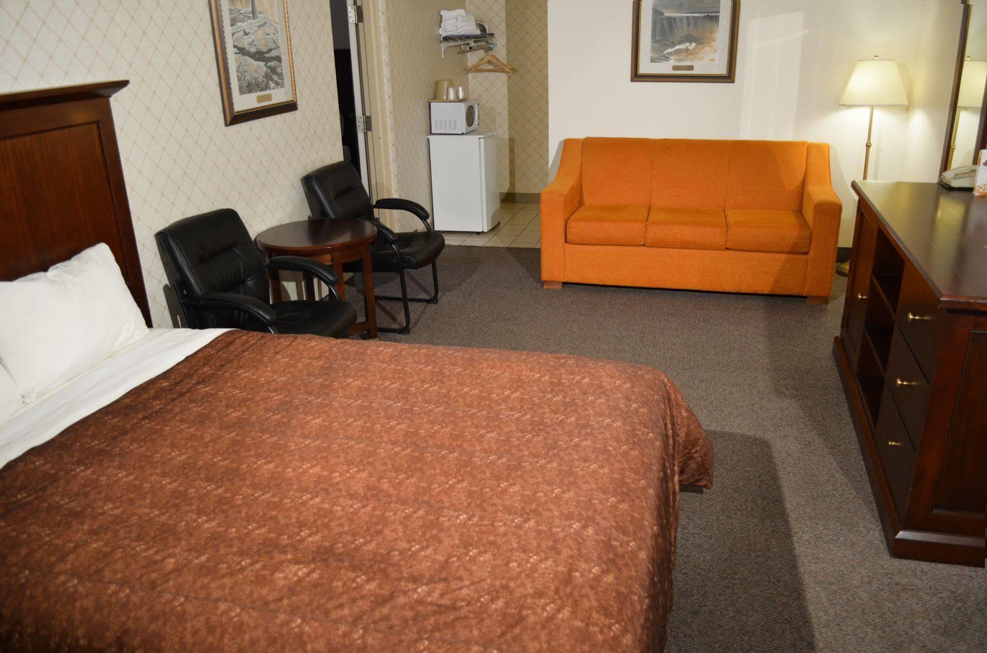 Super 8 By Wyndham Niagara Falls By The Falls Exterior foto